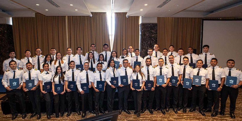 La Academia Latinoamericana de Aviación Superior (ALAS) celebra 10 años formando pilotos comerciales panameños