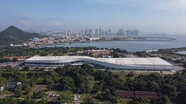 Panama Convention Center comprometido en reducir su huella de carbono prohíbe el uso de botellas plásticas en sus instalaciones