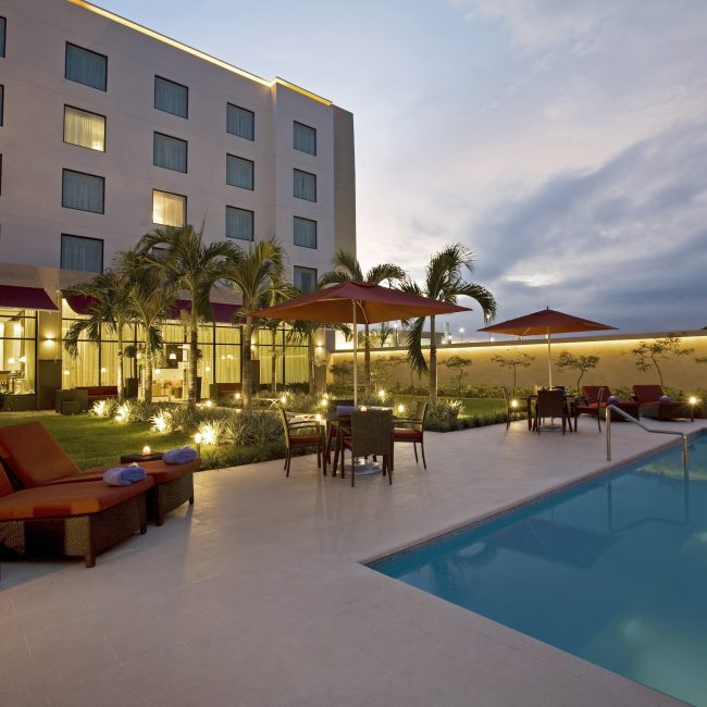Courtyard Panama Metromall Mall